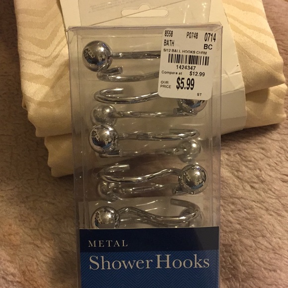 Liz Claiborne shower curtain bundle - Picture 4 of 4